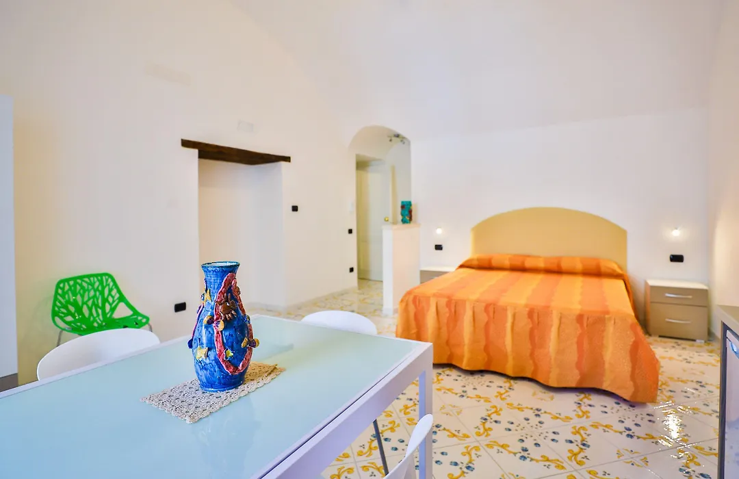 Della Monica Rooms-1