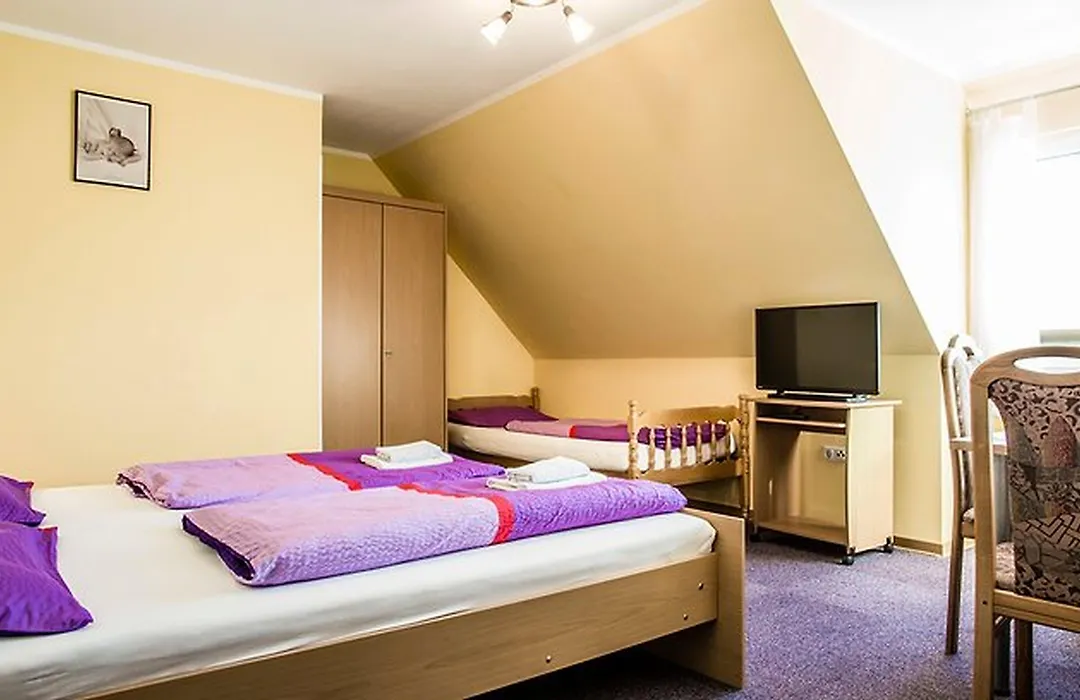 Logia Hotel Garni-1