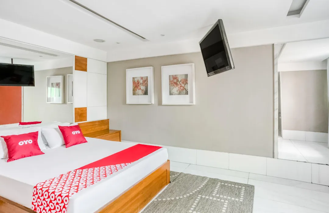 OYO Nobs Hotel, São João de Meriti-1