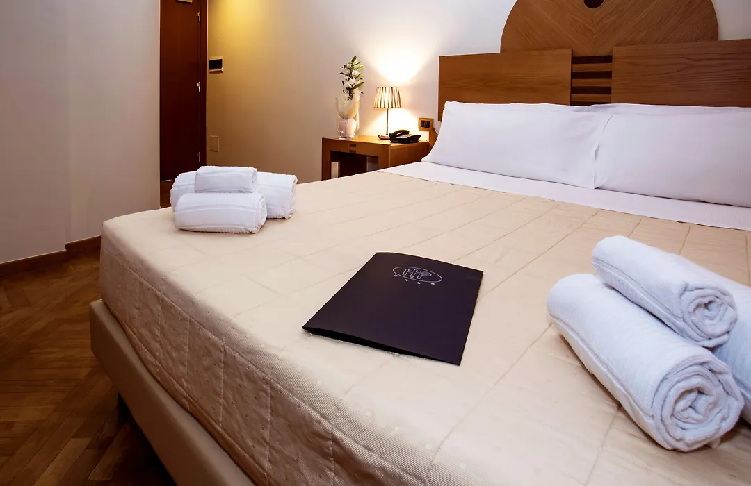 Hotel Penthouse-1
