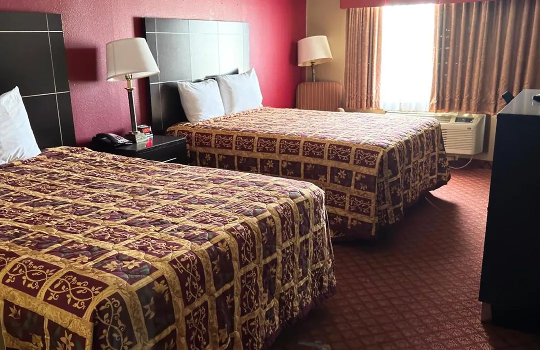 Broadway Inn & Suites Okc-1