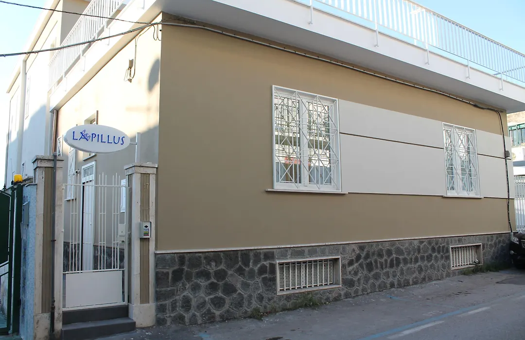 B&B Lapillus-1
