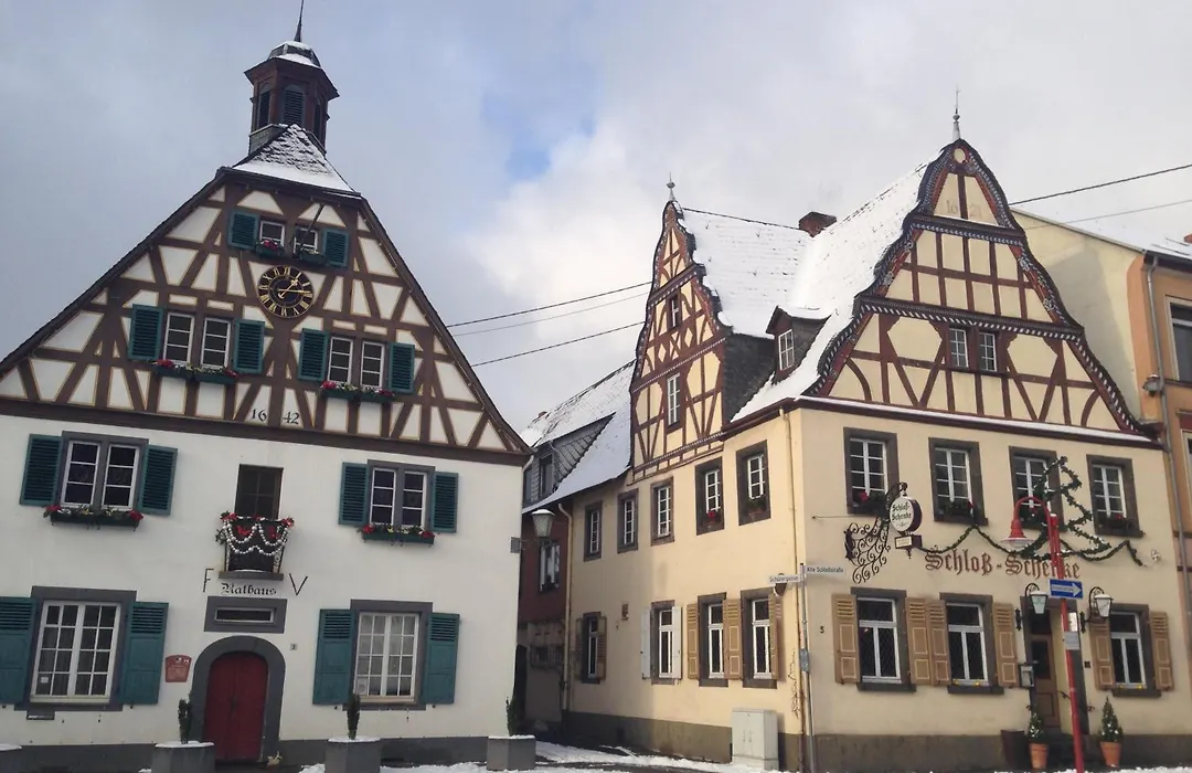 Hotel zur Schloß-Schenke-1