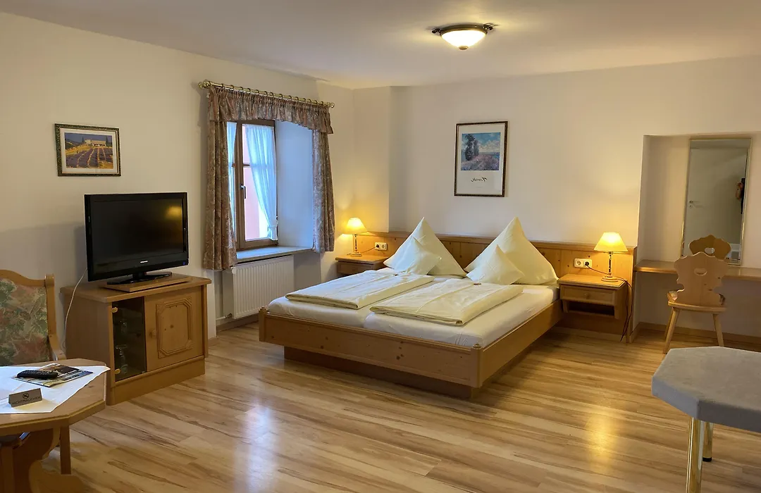 Hotel Lobmeyer-1