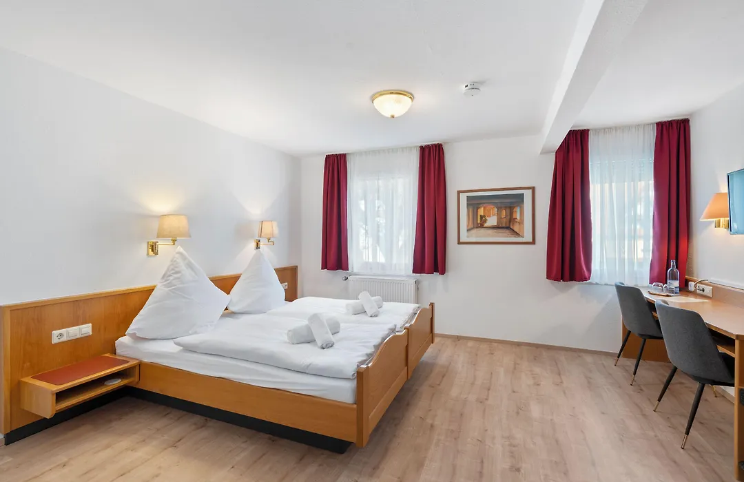 Hotel Traube-1