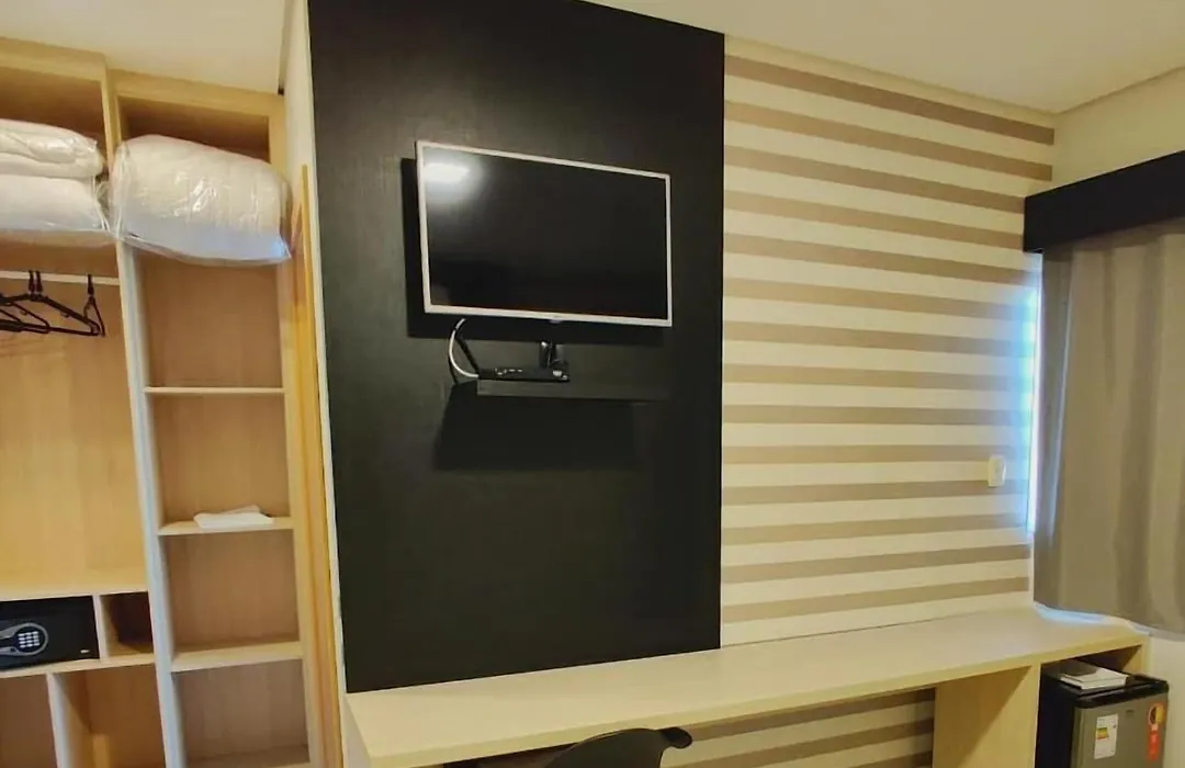 Mogano Express Hotel - PET FRIENDLY e ELETROPOSTO-1