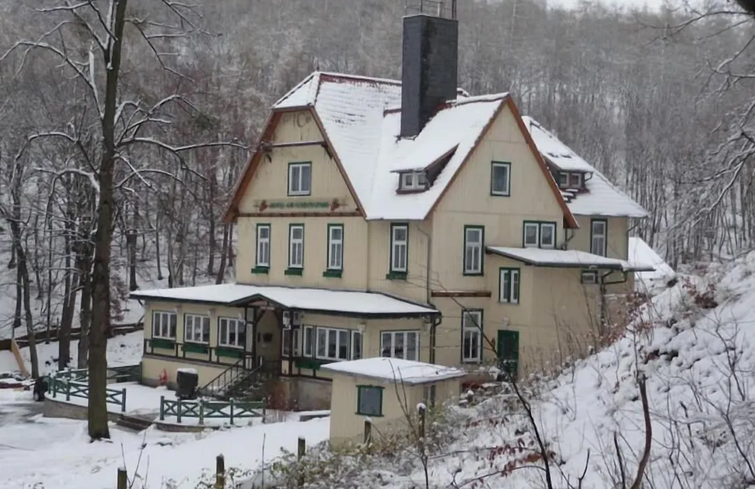 Hotel Garni am Schlosspark-1