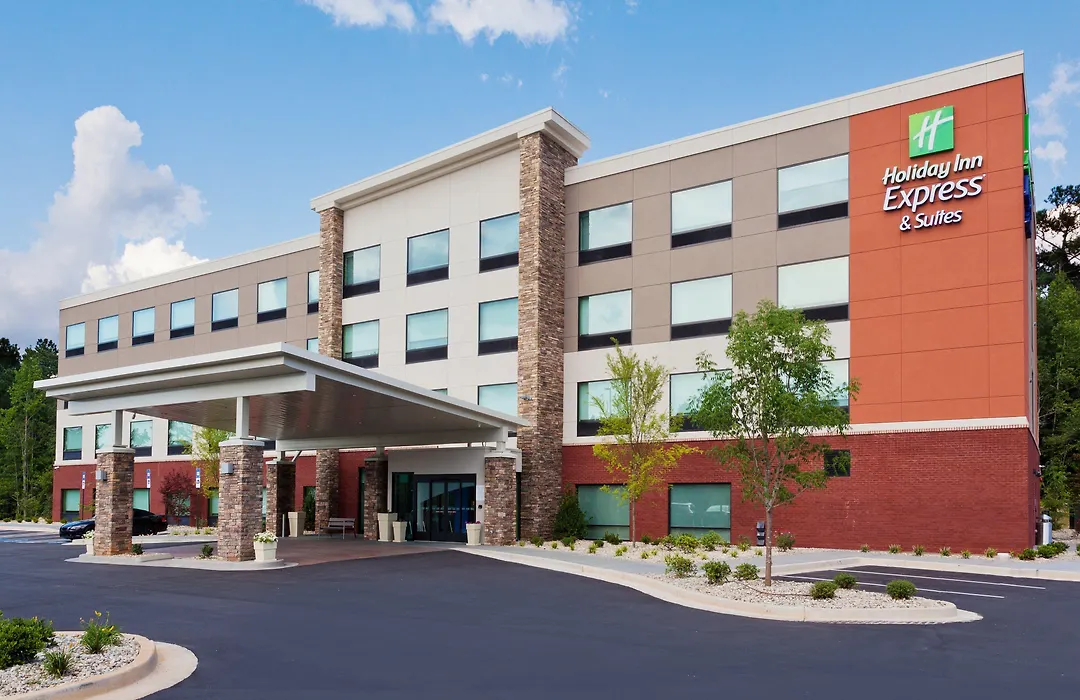 Holiday Inn Express & Suites - Fayetteville By Ihg-1