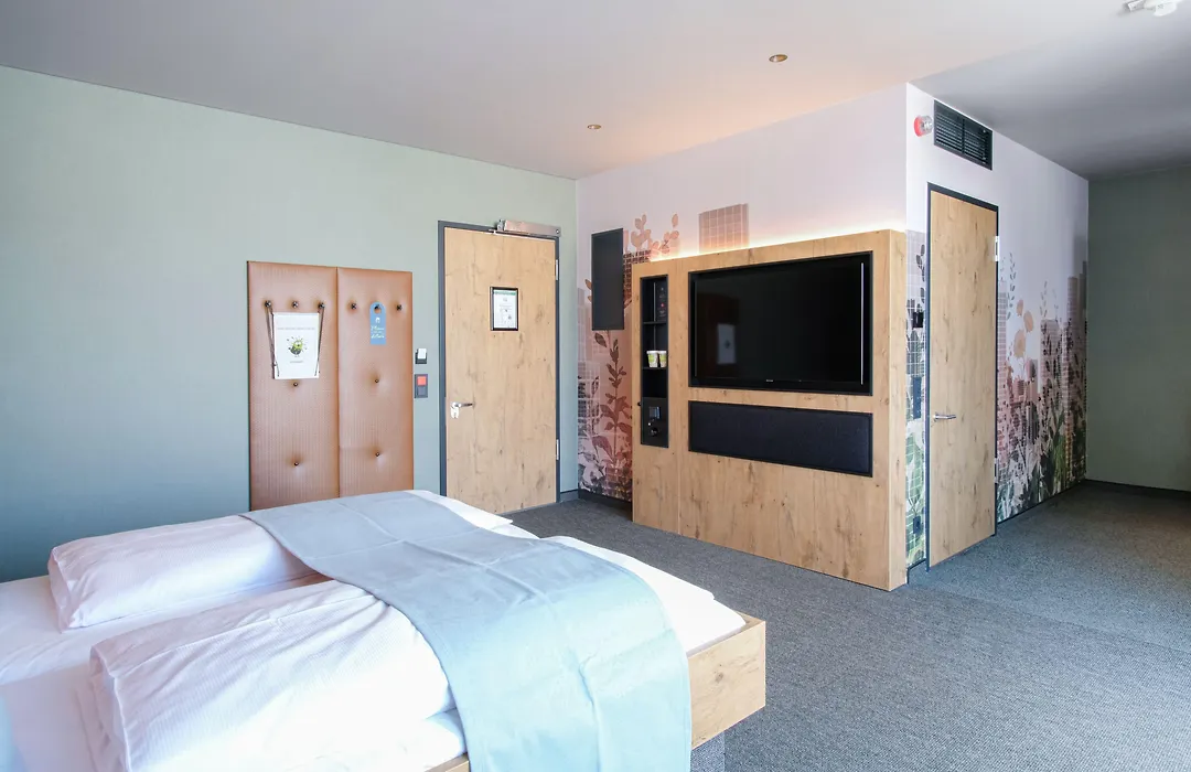 Riku Hotel Goeppingen-1