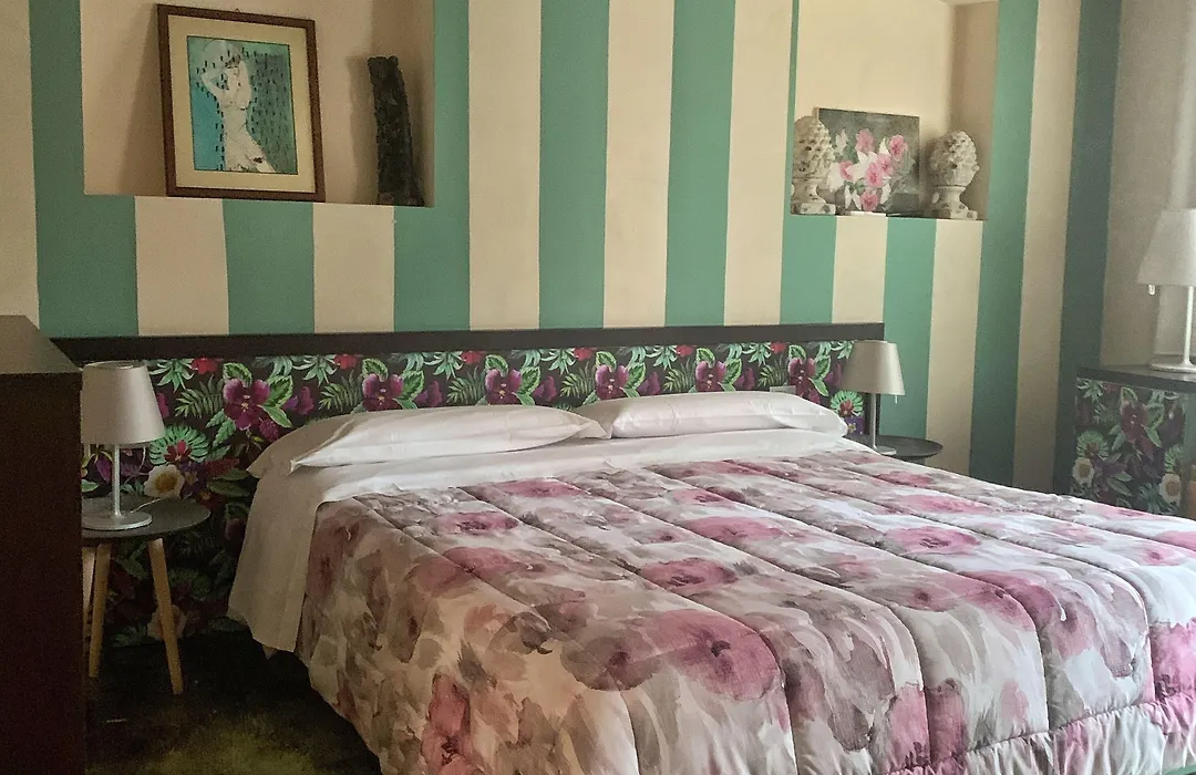 Cortiletto d'Alba camere con ristorante-1