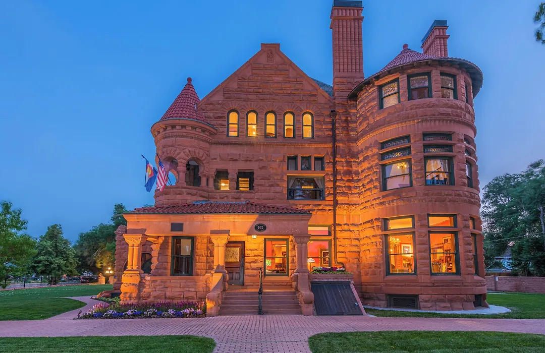 Orman Mansion - Pueblo'S Most Luxurious Stay!-1