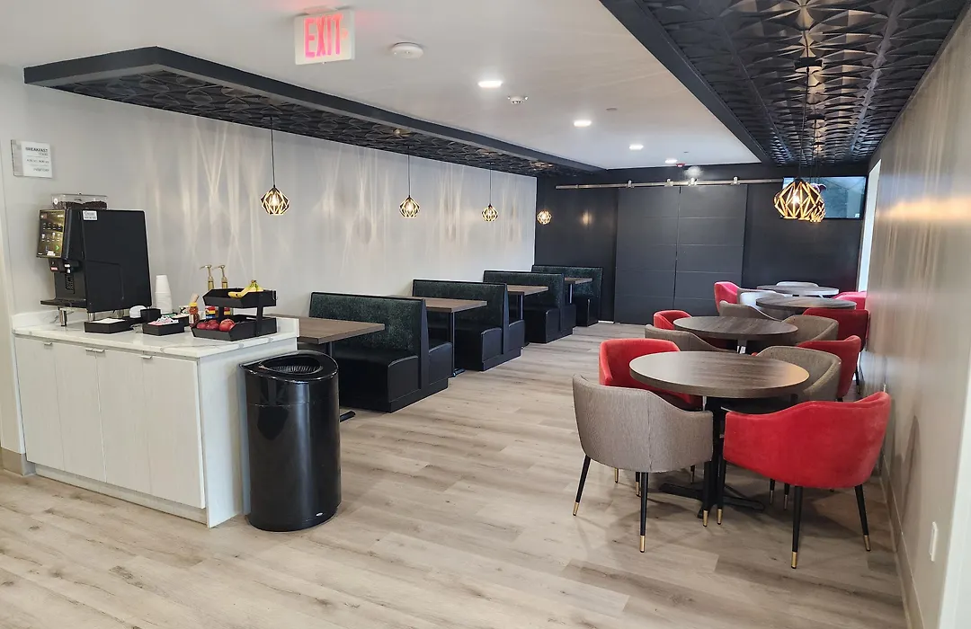 Best Western Buffalo Inn & Suites-1