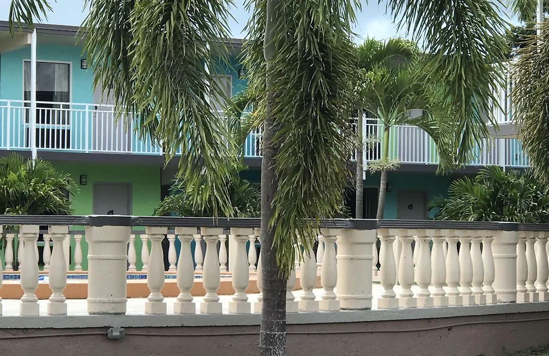 Tropical Inn & Suites, Downtown Clearwater-1
