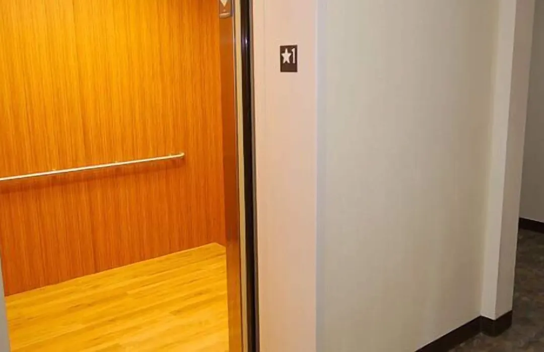White House Suites-1