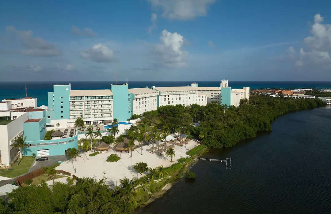 The Westin Cancun Resort Villas & Spa-1