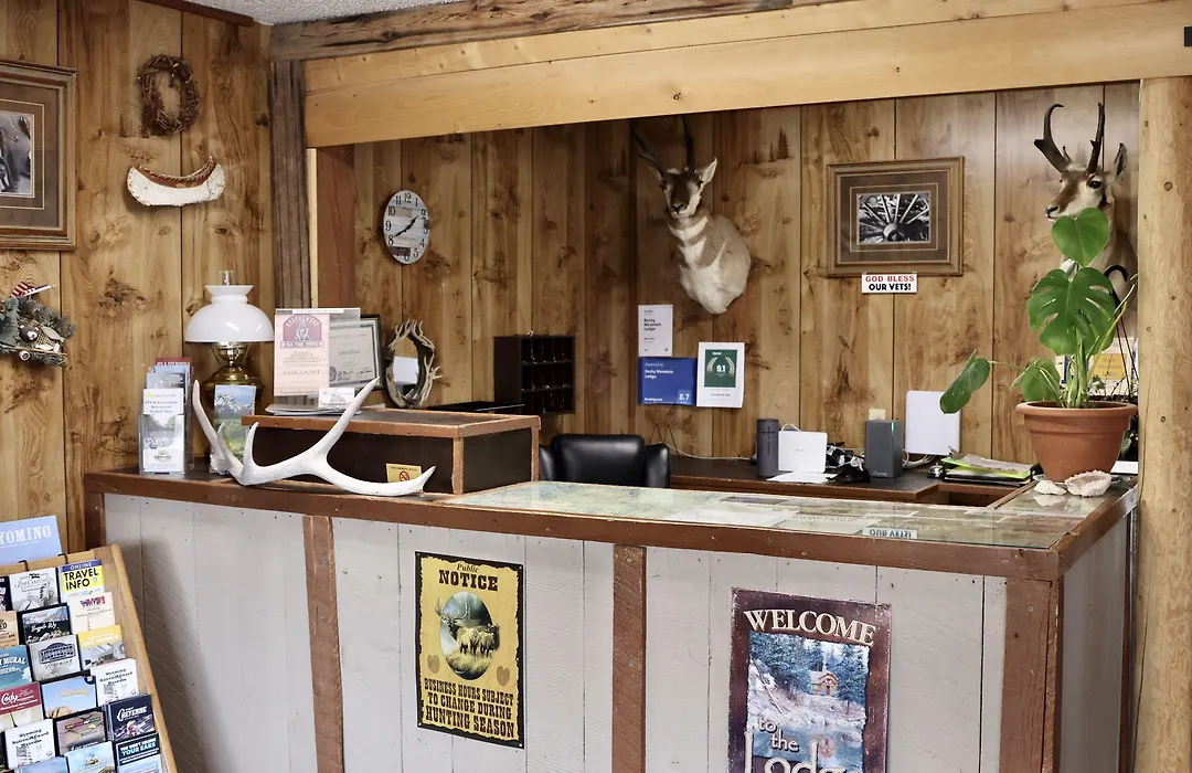 Rocky Mountain Lodge-1