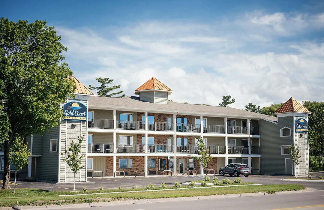 Gold Coast Inn - Breathtaking Sunsets Over The Bay In Traverse City-1