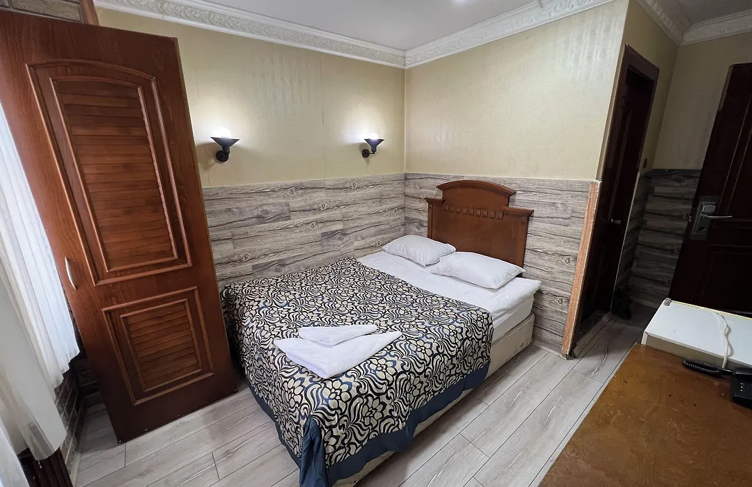Hotel Red Rose-1