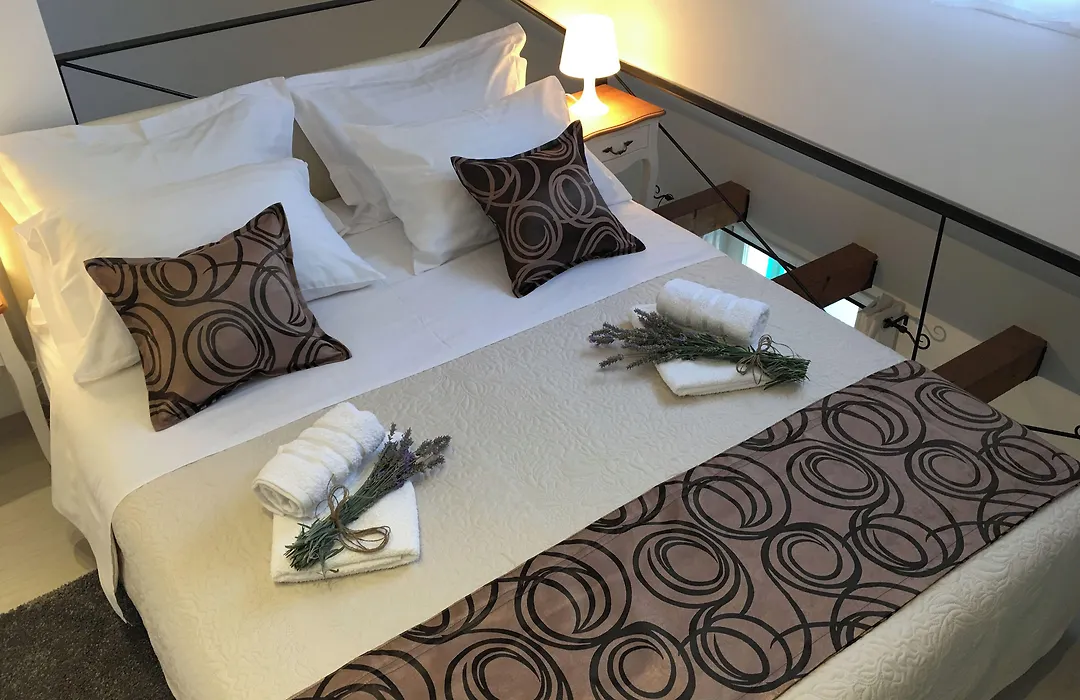 Rooms&apartments Paese-1