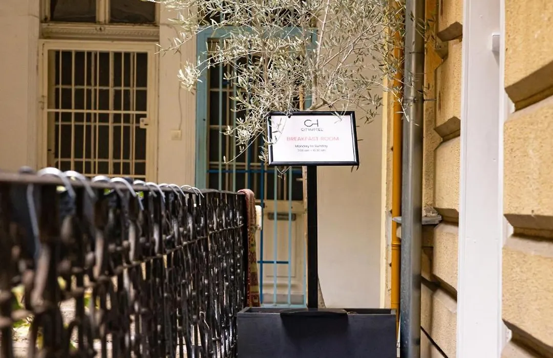 City Hotel Ring-1