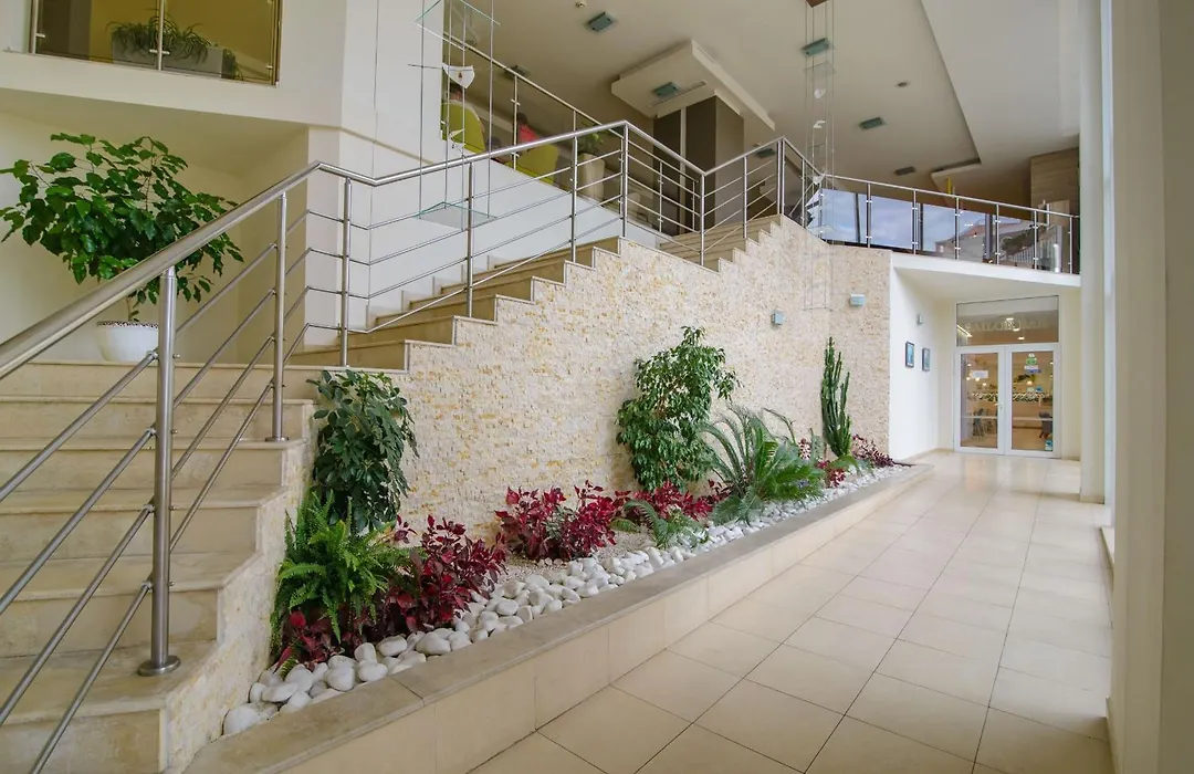Madara Park Hotel-1