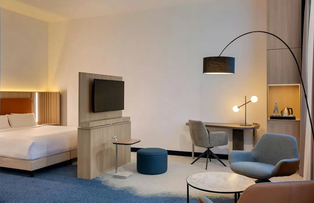 Courtyard By Marriott Bremen-1