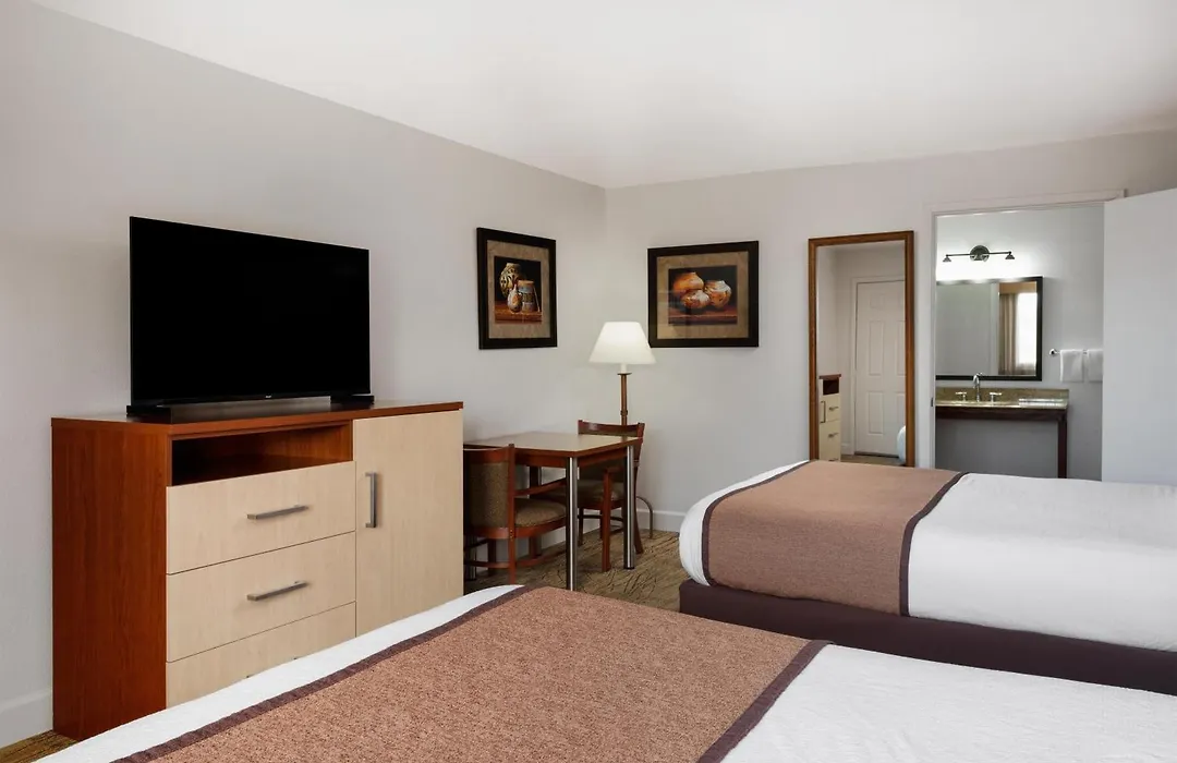 Best Western Discovery Inn-1