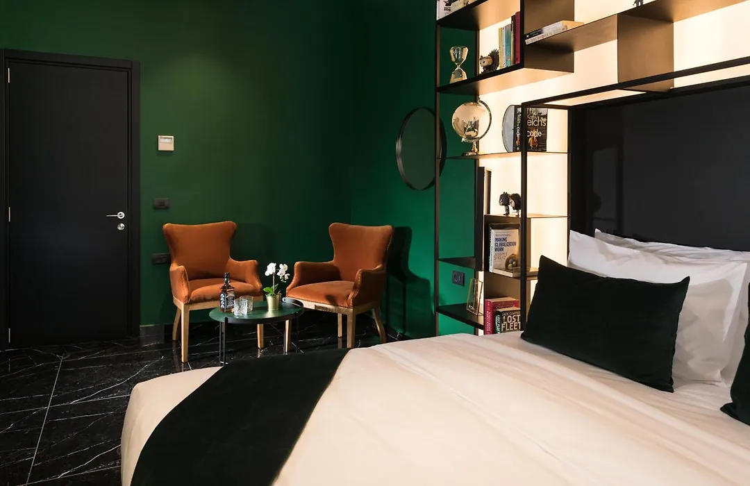 Joseph Hotel TLV-1