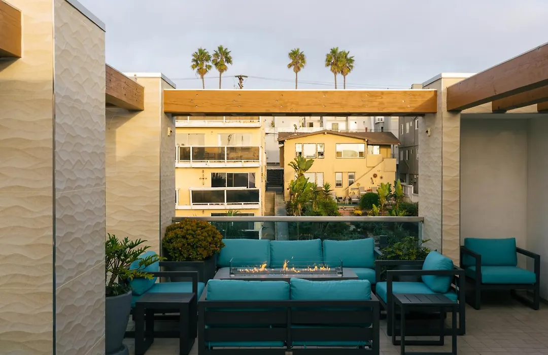 H2O Hermosa Beach Hotel-1