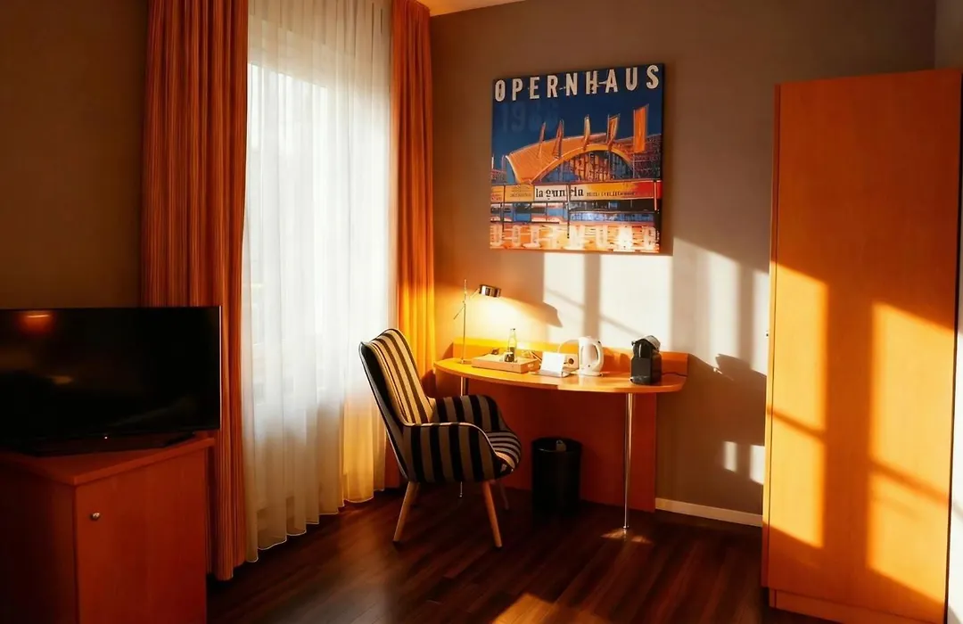 Hotel Ambiente-1