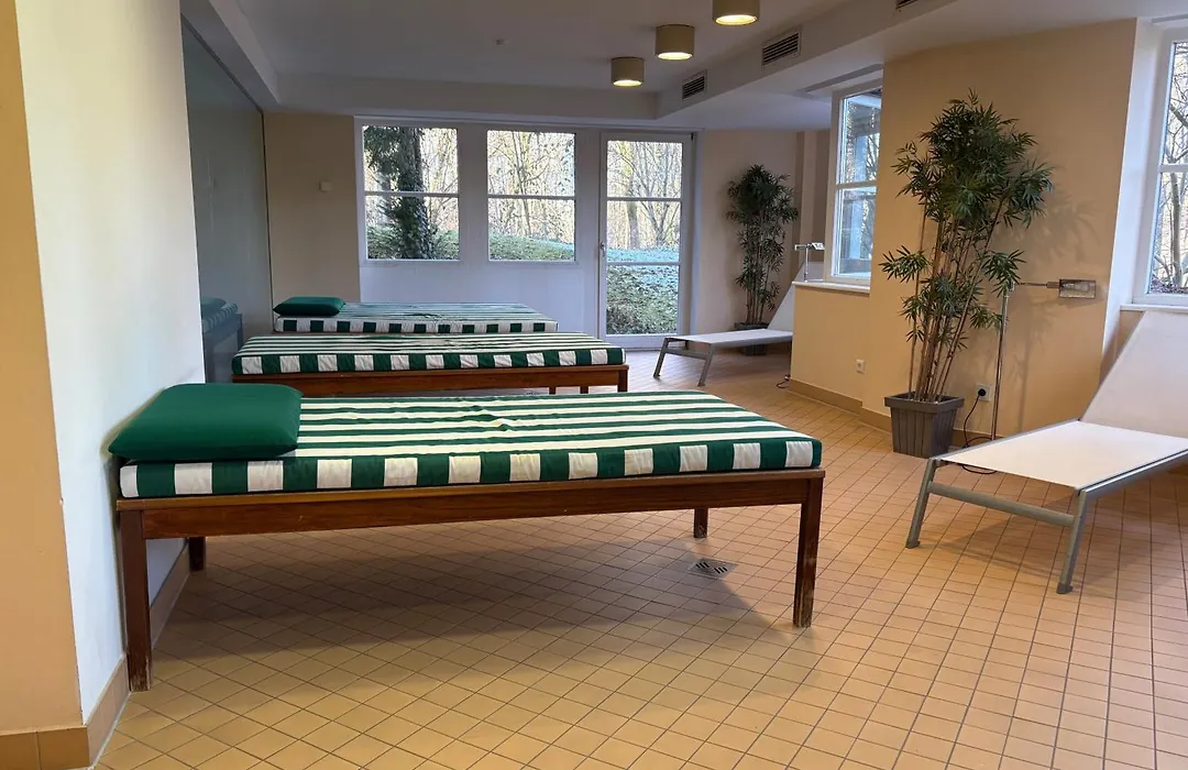 relexa Waldhotel Schatten Stuttgart-1