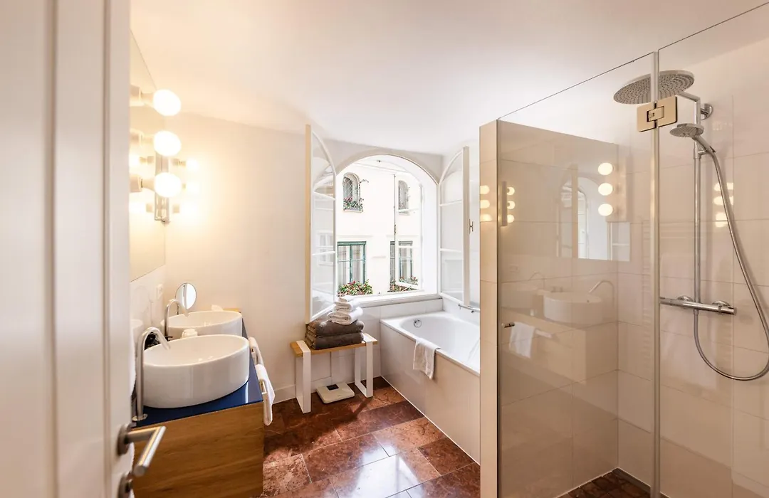 Small Luxury Hotel Goldgasse-1