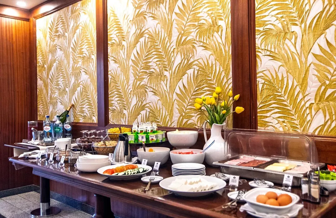 Hotel Metropole-1