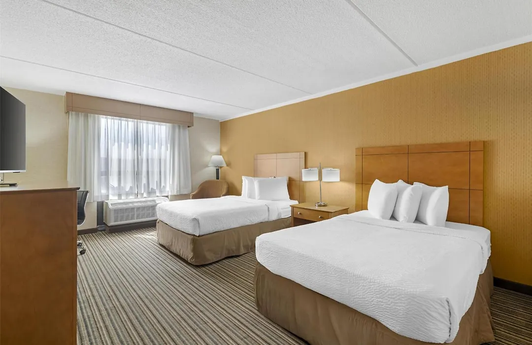 Best Western Royal Plaza Hotel And Trade Center-1