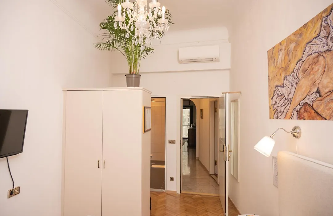 Boutique Hotel Goldenes Lamm Villach-1