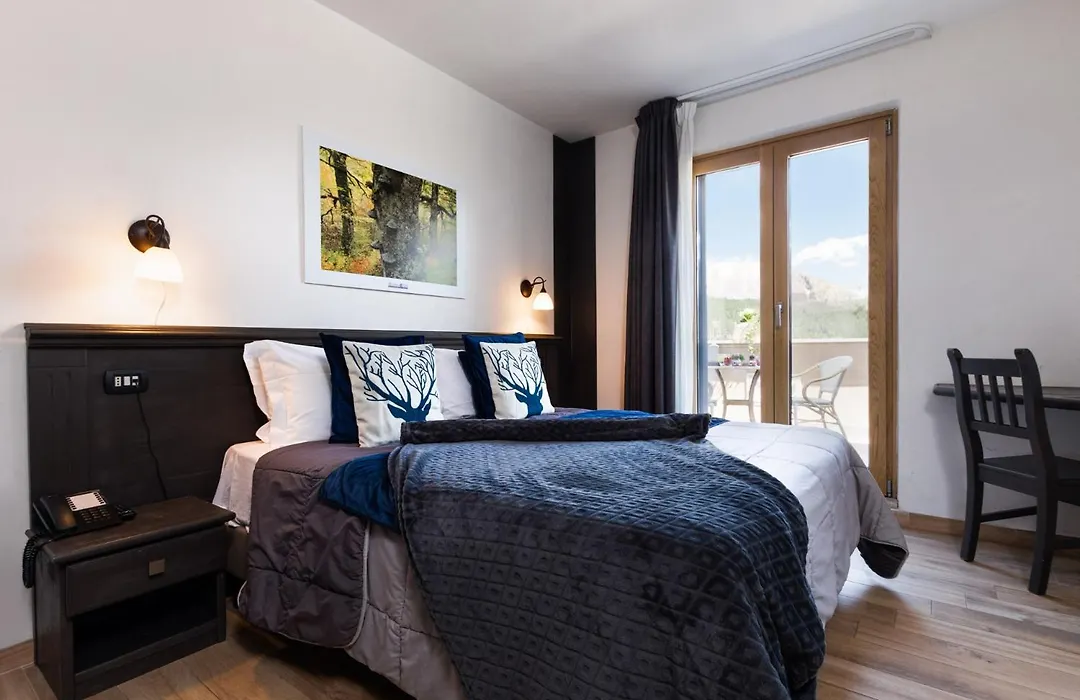 Hotel Iris-1