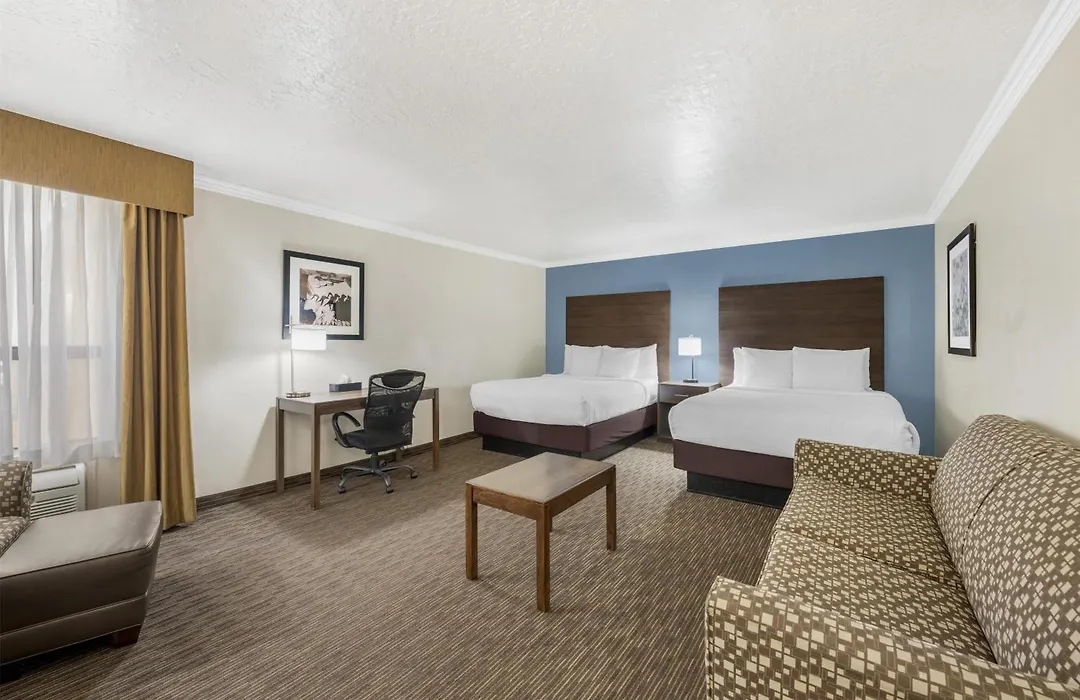 Best Western Airport Albuquerque Innsuites Hotel & Suites-1