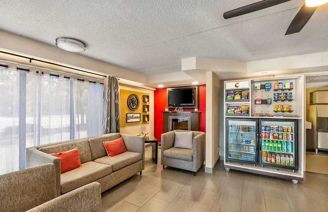 Comfort Inn Hamilton - Stoney Creek-1