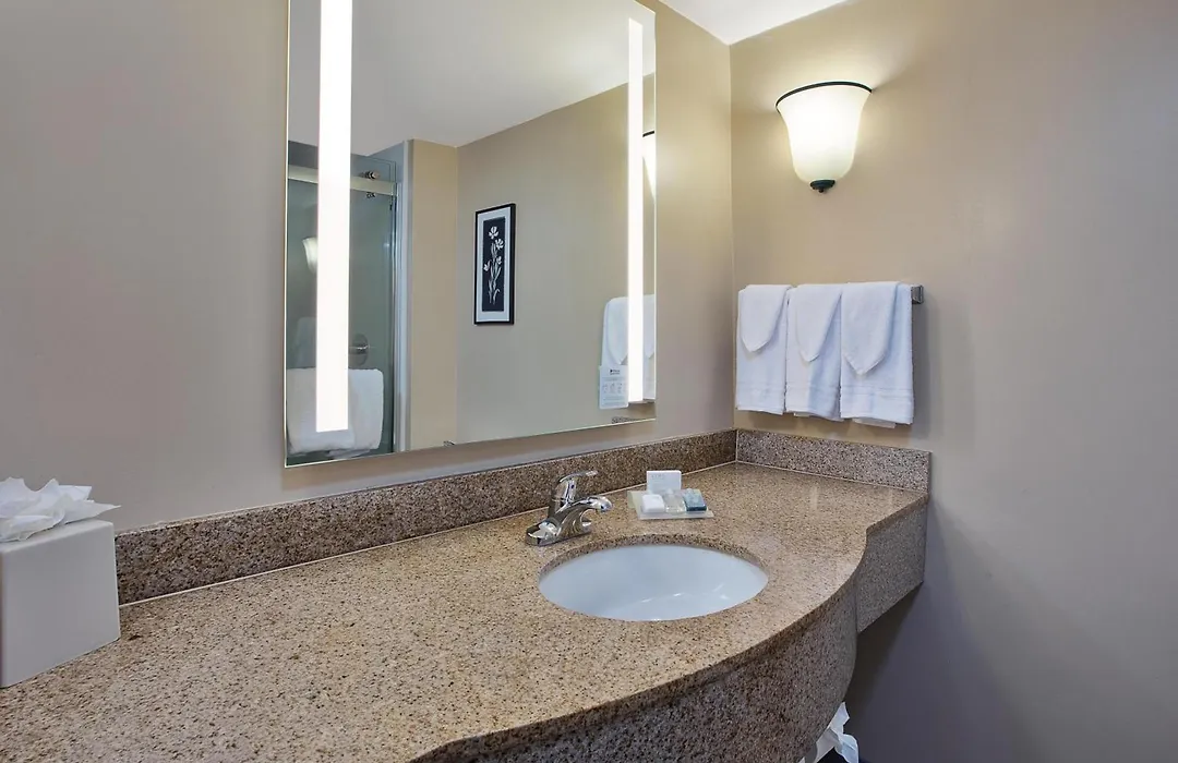 Hilton Garden Inn Chesapeake Greenbrier-1
