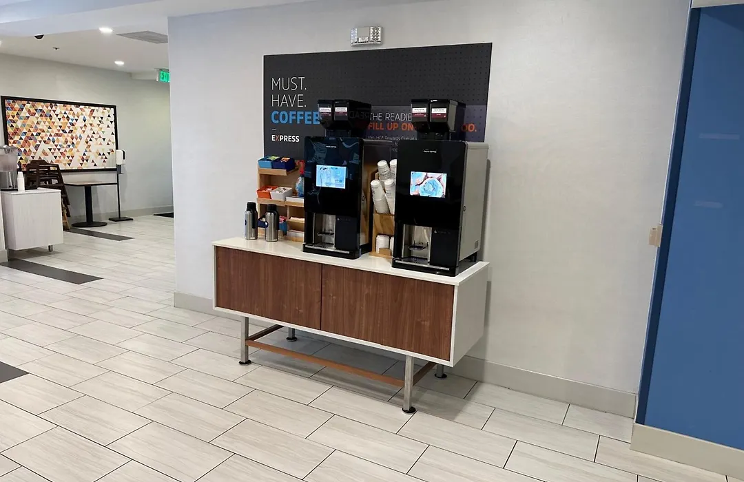 Holiday Inn Express & Suites Tracy By Ihg-1