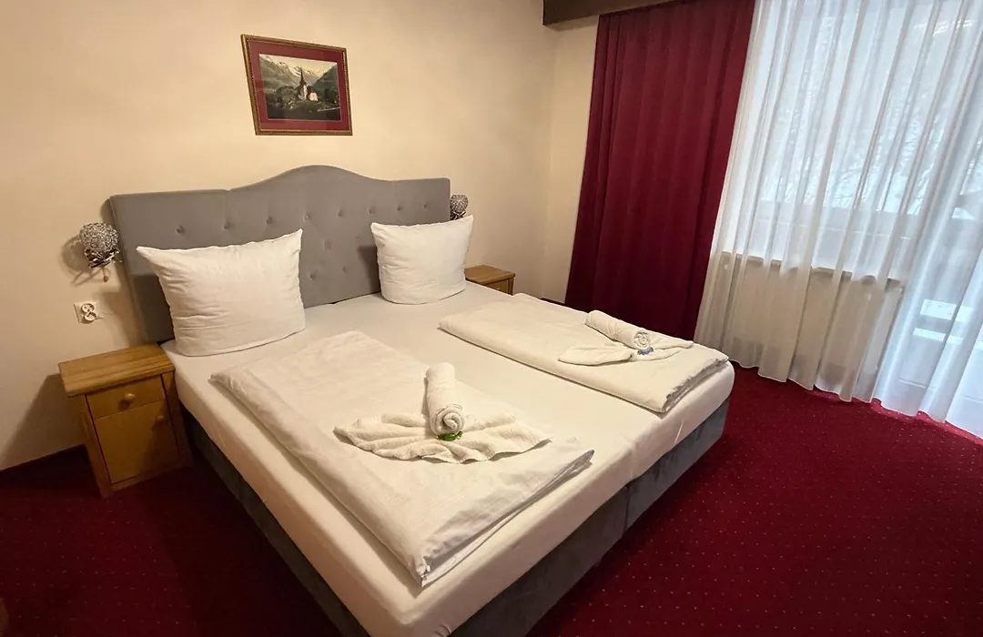 Hotel Gundl Alm-1
