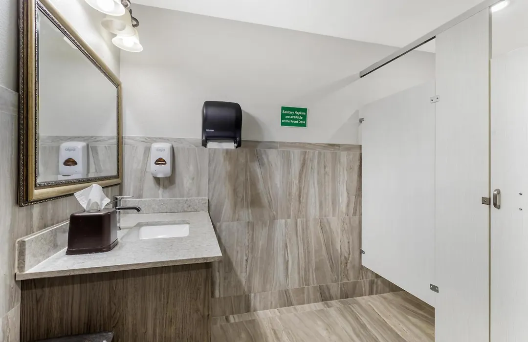 Best Western Plus First Coast Inn And Suites-1