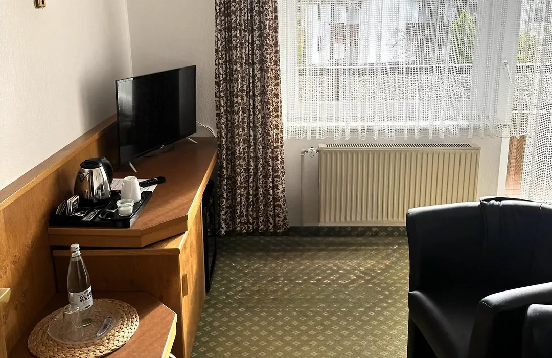 Hotel Zum Goldenen Hirsch-1