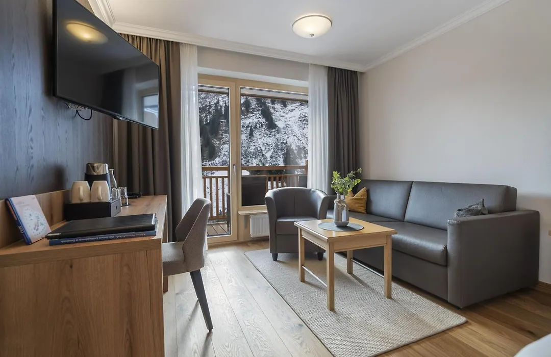 Damülser Hof - Wellness&Spa Superior-1