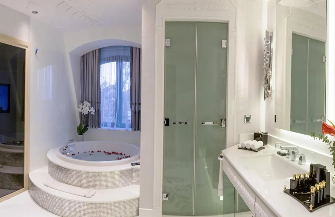 Wyndham Grand Istanbul Kalamis Marina Hotel-1