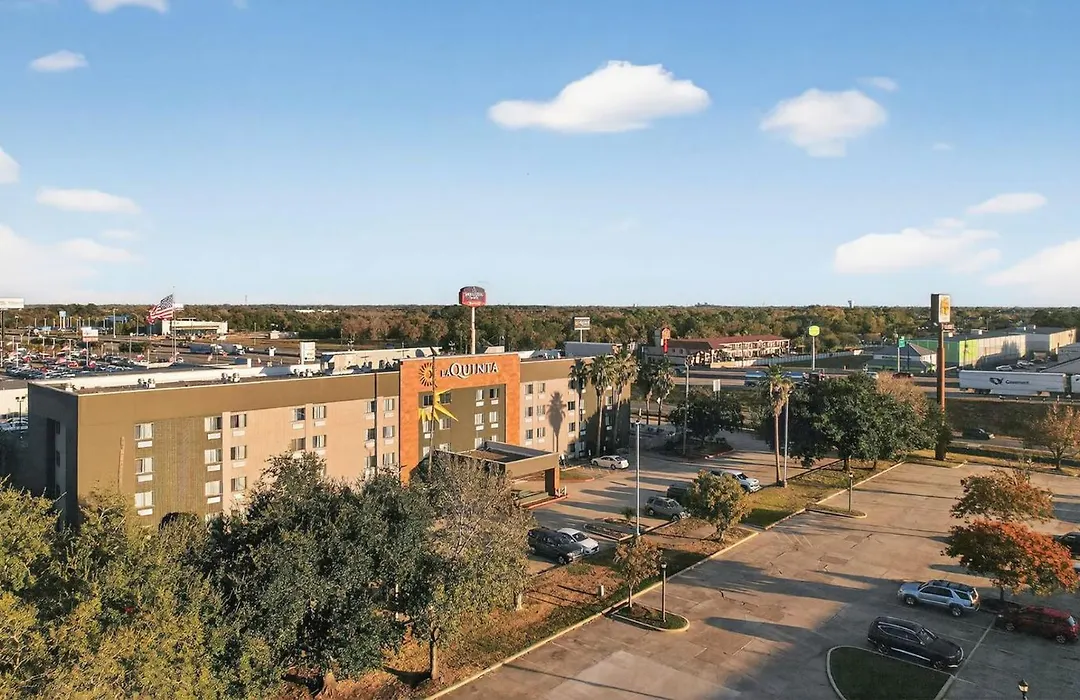 La Quinta By Wyndham Houston Baytown East-1
