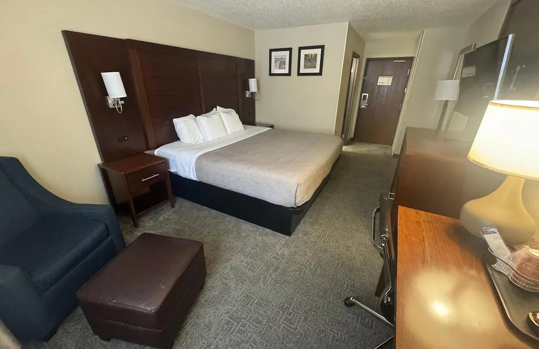 Quality Inn & Suites Green Bay - Ashwaubenon-1
