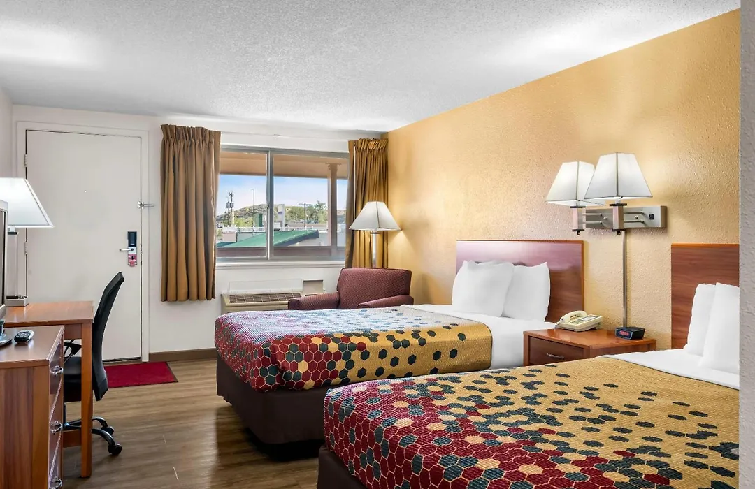 Econo Lodge Miles City I-94-1