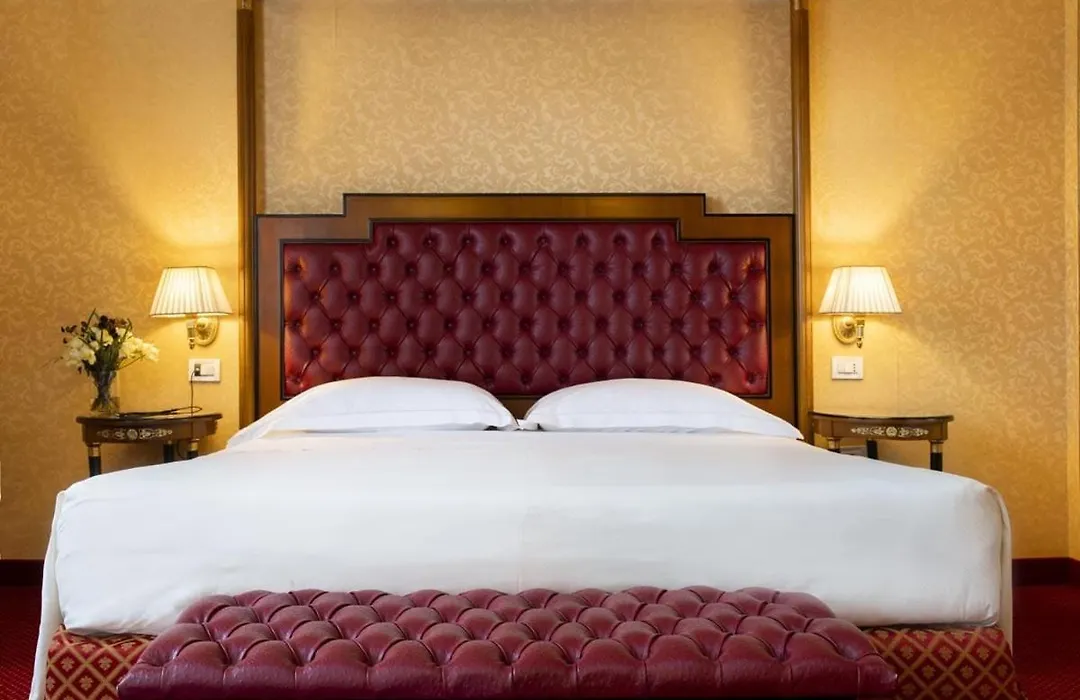Hotel Maxim-1