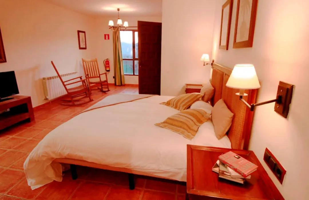 Casona De Navalmedio-1